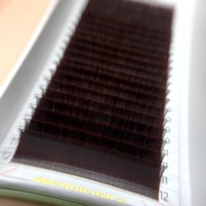 Cseresznyevörös műszempilla